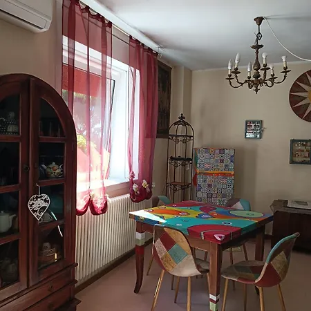 Casa Paola Нумана